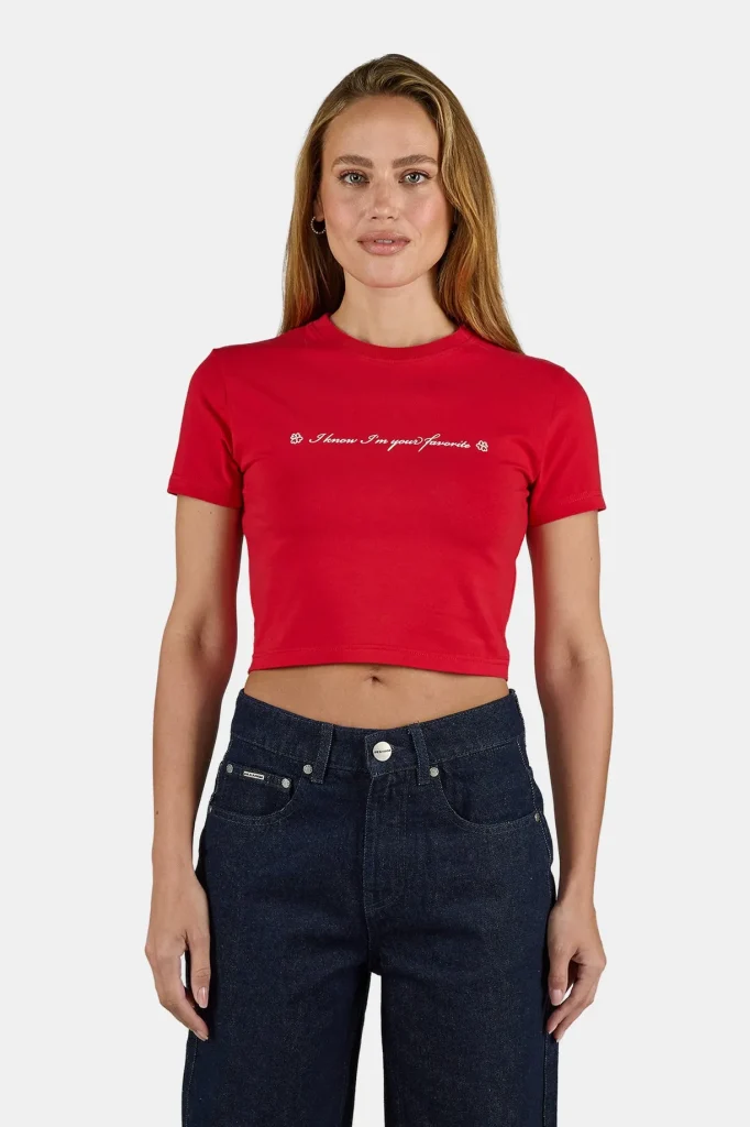 Levadia Cropped Baby Tee Washed Red